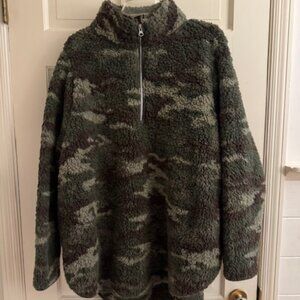 Terra & Sky Women's Plus Size Quarter-Zip Faux Sherpa Pullover